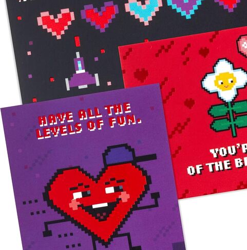Hallmark Minions Mini Valentines Day Cards and Descons For Kids (18 فصل دراسي مع الأظرف) in Saudi Arabia