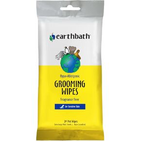 earthbath, Hypo-Allergenic Grooming Wipes - Fragrance Free Dog Wipes for Paws and Butt, Best Pet Wipes for Dogs with Sensitive Skin, Made in USA, Cruelty-Free Dog Cleaning Wipes - 30 Count (1 Pack)