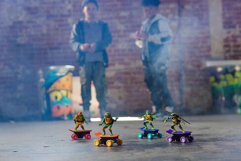 Teenage Mutant Ninja Turtles Michelangelo Half Pipe RC Vehicle Movie Edition Ages 5+ - Skate + Performs Tricks - 2.4GHz RC Controller in Kuwait