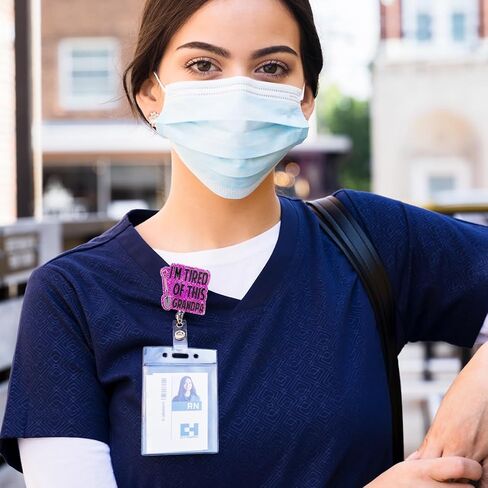 مضحك أوزة الصراع شارة حافلة بكرة مقطع حامل قابل للسحب ، لطيف معرف بطاقة علامة علامة البكر للممرضات ، الطالب الطبي ، طالب التمريض ، الطبيب ، عامل المكتب ، هدية المستشفى in Kuwait