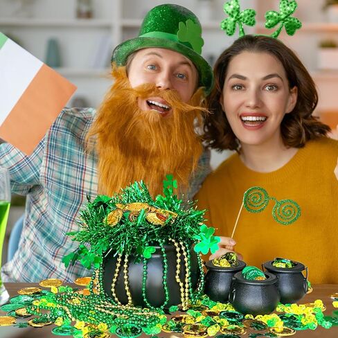 542 PCS ST Patricks وعاء الذهب مجموعة 1 كبيرة 3 ميني سوداء المرجل 200 عملات شامروك البلاستيكية 200 GEMS 6 قلادات مطرز 130 شامروك Confetti 2 Garland for St Patricks Day Decoration Supply in Saudi Arabia