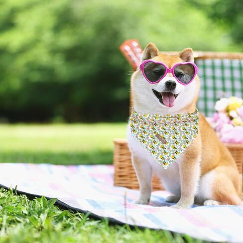 Dog Bandana-1PC Trefoi Print Dog Bandanas St Patrick's Bandanas Holiday Bandanas Spring Bandanas Bibs Scarf Square Pink Soft Dog Kerchief Pet Bandanas for Small Medium Large Dogs in Kuwait