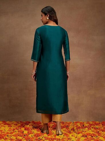 طقم كورتي نسائي 3/4 كم من مزيج الحرير ورقبة دائرية على شكل حرف A - أخضر تورال in Kuwait