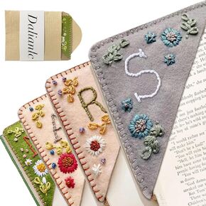 26 Letters Personalized Hand Embroidered Bookmark Cute Flower Embroidery Handmade Stitched Felt Triangle for Reading Lovers Gift (S, Winter)