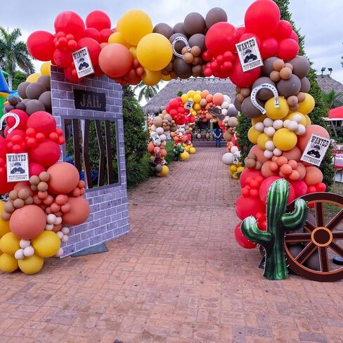 Derby Balloon Garland Arch KT ، 144pcs بالونات حمراء ذهبية سوداء مع روز حصان حصان البالونات للركض لزخارف سباق الخيل في كنتاكي في كنتاكي in Kuwait
