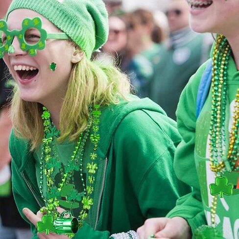 12 قطعة St Patricks Day Beads Netclace Green Shamrock Beads Green Hat Netlaces Wine Glass Bead Netlace for Irish Party Forms Assume ، 6 أنواع in Kuwait