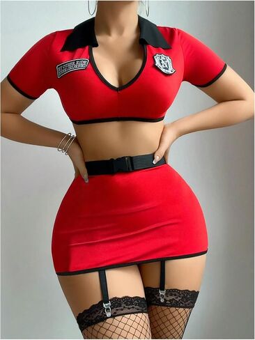 مجموعات أزياء لعب الأدوار النسائية المكونة من 6 قطع ورقبة على شكل حرف V وملابس داخلية وملابس نوم in Kuwait