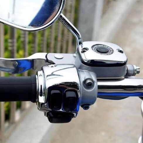 HDBUBALUS Chrome Front Brake Master Cylinder Cover Fit for Harley Touring 05-07 Dyna 06-17 in Saudi Arabia