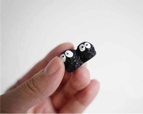 Miniature Black Briquet, Micro Pals Elf, Dollhouse Miniature Briquet Elf, Cute Mini Briquet Figurine, for Fairy Garden, Terrarium, Miniature Garden, or Dollhouse Playground (20PCS) (Black - Single) in Saudi Arabia