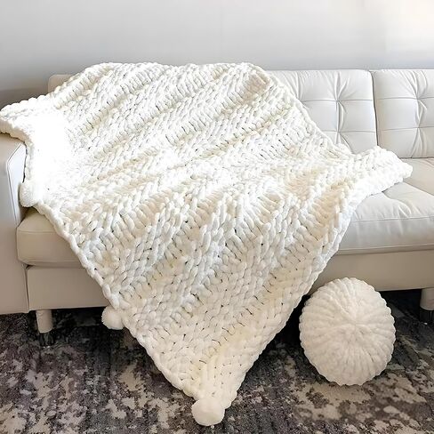 Chunky Yarn for Hand Knitting,Bulky Fluffy Plush Yarn for Crochet,Chunky Chenille Yarn,Soft Big Yarn for Chunky Blanket,Extra Thick Jumbo Yarn for Arm Knitting,8 Skeins Large Yarn,Cream White in Saudi Arabia