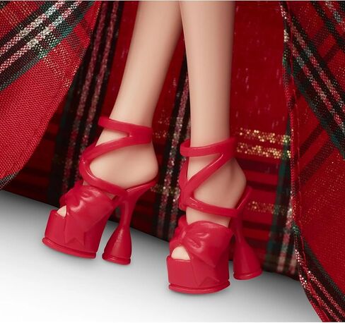 Barbie 2024 Holiday Dolls ، لعبة جامع موسمية ، توقيع ، ثوب منقوش مع القوس الأحمر ، عبوات قابلة للشفاء ، شعر أحمر in Kuwait