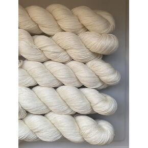 Undyed Fingering Sock Yarn 85% Superwash Merino Wool 15% Nylon Soft and Fine Wool (5)