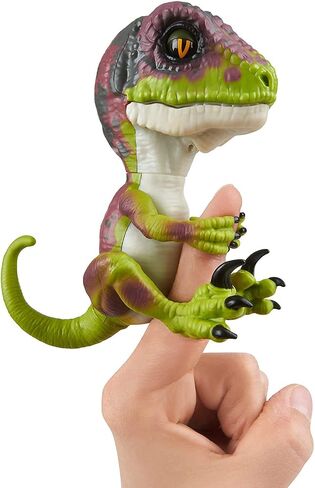 Untamed Raptor by Fingerlings - Stealth (Green) - Interactive Collectible Dinosaur - By WowWee in Saudi Arabia