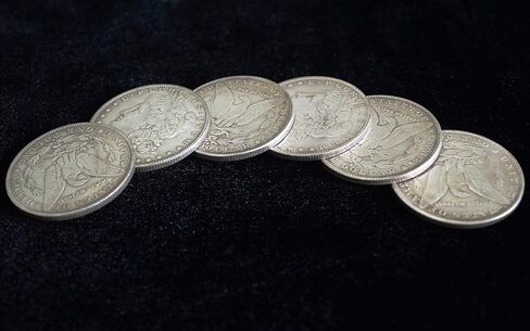 6 Pcs Morgan Dollar (3.8cm Dia) Magic Set Can Be Attracted by Magnets Magic Props Accessories Used in Appearing/Disappearing Coin Magic Performance in Saudi Arabia