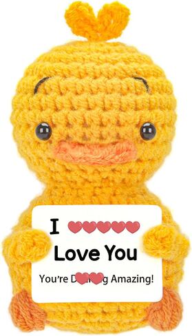 Crocheted Positive Energy Duck with Affirmations Cards Emotional Crochet Support Positive Energy Gifts for Women Friends Valentine Gag Gift (I Love You) in Saudi Arabia