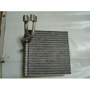 TYC 97050 Evaporator Compatible with 1999-2002 Jeep Grand Cherokee
