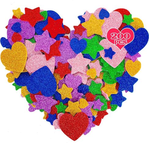 200 PCS Valentines Day Stickers و Foam Heart Valentine Decore و Self-Defive Foam Heart Stickers و 3 أحجام قلوب رغوة للحرف اليدوية ملصقات عيد الحب in Kuwait