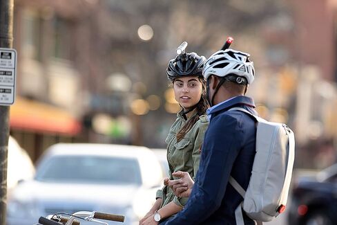 كاتي - حامل الخوذة in Kuwait