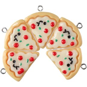 Homesogood 30pcs راتنج بيتزا سحر لصنع المجوهرات ، طعام لطيف Pisa Pie ، سحر الطعام المقلد مع حلقات حديدية للحرف اليدوية والديكور