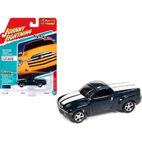 Johnny Lightning - 2005 Chevrolet SSR