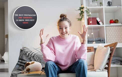 سبورة طباشير مغناطيسية مستديرة من Better Office Products مع إطار خشبي للمكتب والمنزل، مقاس 18 × 18 بوصة مع أجهزة تثبيت، ومجموعة طباشير مكونة من 4 قطع، وممحاة متضمنة (بني ريفي) in Kuwait