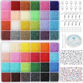 Kergaen 48000PCS 2MM Beads & Alphabet Beads Kit - 12/0 MOWTRA -FINE MANDING RAKES مع سلسلة مرنة وخطافات في القرط والمشابك - مجموعة كاملة من الحرف DIY للأساور والقلائد