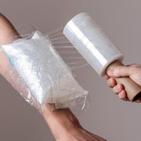 Outus Wrap Plastic Film with Handle Plastic Bags for Ice Tattoo Suitable for Athletic Trainers to Hold Ice Packs in Place for Moving Supplies Stretch Wrap