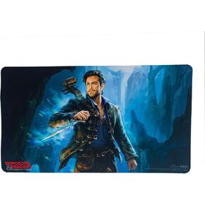 Ultra Pro - Dungeons & Dragons: Honor بين Thieves Playmat الذي يضم كريس باين - حماية بطاقاتك القابلة للتحصيل أثناء طريقة اللعب من الأجراس والخدوش ، والاستخدام المثالي كوسادة الماوس ، وسادة المكتب ، وكتاب حصيرة