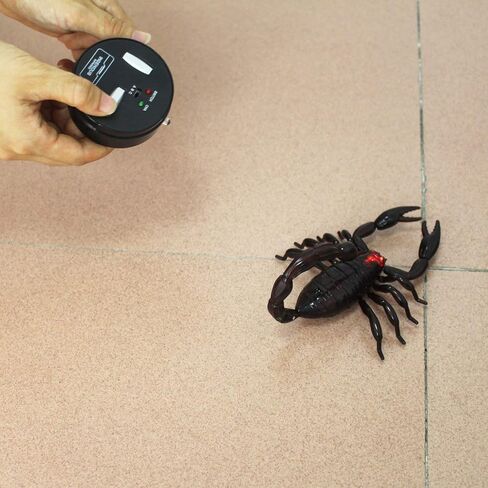 Tipmant Realistic RC Scorpion Remote Control Animal Vehicle Car Electric Scary Toy Halloween Kids Birthday Gift in Saudi Arabia