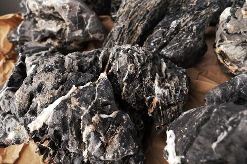 LANDEN Maple Leaves Stone Natural Rocks (18lbs, 3~9 inches,9pcs) for Aquarium, Paludarium, Terrariums, Decorative of Forest Creeks, lakesides, and Streams in Saudi Arabia