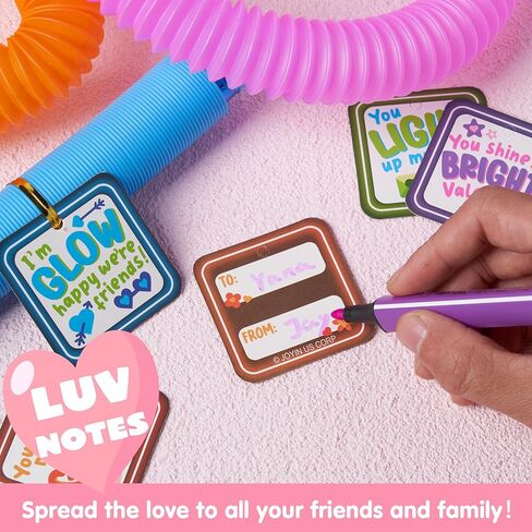 سوار أنبوب Goyin 24 PCS Glow سحب أنابيب تململ لعبة الحسية لمجموعة لضوء الإجهاد توهج في The Dark for Kids With Cards Party Fords for Charsistroom Exchange ، و Goys Exchange Hights Rways in Kuwait