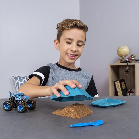 Monster Jam, Megalodon Monster Dirt Starter Set, Featuring 8oz of Monster Dirt and Official 1:64 Scale Die-Cast Monster Jam Truck in Saudi Arabia