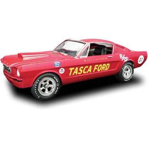 AMT 1966 Ford Mustang Fastback 2+2 1:25 Scale Model Kit