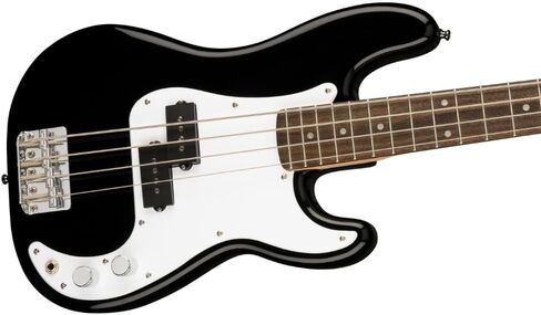 جيتار Fender Squier Bass Mini Precision قصير الحجم، لوحة أصابع الغار الهندية، حزمة سوداء مع 12x ريش جيتار Fender وقطعة قماش لتلميع الأدوات الصوتية السائلة in Saudi Arabia