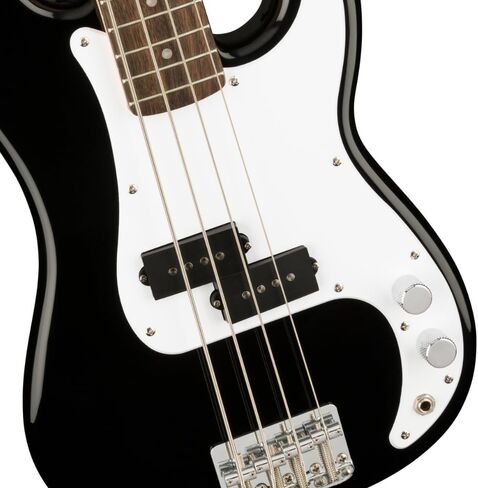 جيتار Fender Squier Bass Mini Precision قصير الحجم، لوحة أصابع الغار الهندية، حزمة سوداء مع 12x ريش جيتار Fender وقطعة قماش لتلميع الأدوات الصوتية السائلة in Saudi Arabia