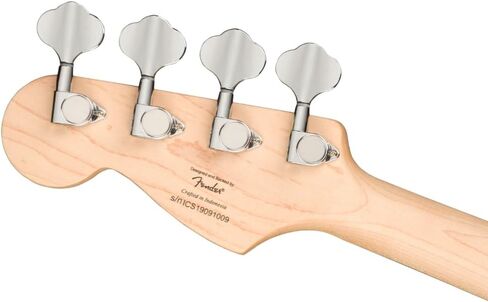 جيتار Fender Squier Bass Mini Precision قصير الحجم، لوحة أصابع الغار الهندية، حزمة سوداء مع 12x ريش جيتار Fender وقطعة قماش لتلميع الأدوات الصوتية السائلة in Saudi Arabia