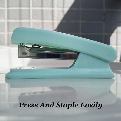 دباسة سطح المكتب باللون الأخضر، بسعة 20 ورقة، تناسب دبابيس 24/6 و26/6، غير قابلة للانزلاق، جهد أقل، دباسة مكتبية معدنية متينة محمولة للوازم المكتب المنزلي، والفصول الدراسية، ودباسة المكتب in Kuwait