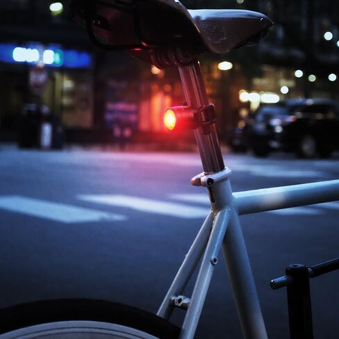 مسمار شعلة الدورة - مصباح دراجة قابل للشحن عبر USB، مصباح LED للدراجة in Kuwait