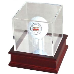 حافظة خشبية لعرض كرة الجولف من DisplayGifts مع غطاء أكريليك للحماية من الأشعة فوق البنفسجية GB13 حامل الكرز in Saudi Arabia