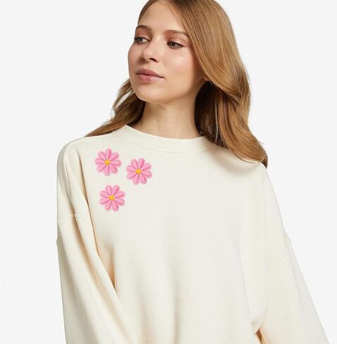 24pcs Flower Iron on Patches, Cute Daisy Flower Patch for Clothes, Sew on Embroidered Applique Patch, Sewing Floral Patches for Clothes Jeans Jackets Bags - 8 Colors (4x4cm) in Kuwait