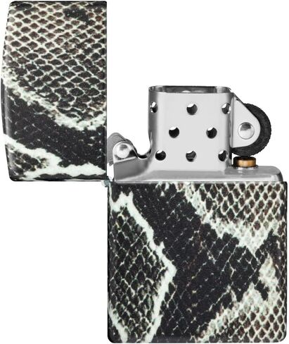 ولاعة جيب Zippo Spider Web Design عالية التلميع من الكروم in Saudi Arabia