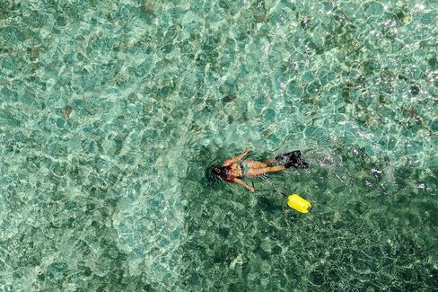 Skog Å Kust SwimSak 2 في 1 عوامة سباحة عائمة قابلة للنفخ وحقيبة جافة مقاومة للماء in Kuwait