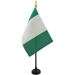 علم طاولة سوازيلاند من AZ FLAG مقاس 4 بوصة × 6 بوصة - علم مكتب سوازيلاند مقاس 15 × 10 سم - قمة الرمح الذهبي