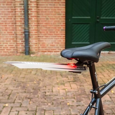 مجموعة مصابيح الدراجة ومصابيح الذيل الحائزة على جائزة تصميم Lumis - إضاءة فائقة السطوع 30 لومن LED، خفيفة الوزن، سهلة التركيب والإزالة - متوافقة مع حقيبة السرج - إكسسوار الدراجة المثالي in Kuwait