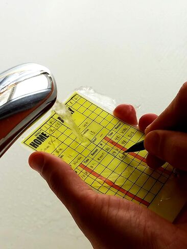 بطاقات حكم مكتوبة لكرة القدم، مجموعة من 4 بطاقات تتضمن ركلات الجزاء وبطاقة تسجيل اللعبة (AR). in Kuwait