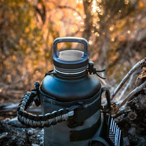 طقم فرشاة تنظيف وغطاء لزجاجة المعركة من Iron Infidel - استبدال غطاء زجاجة مياه 64 أونصة و32 أونصة مع القش، وغطاء فم عريض، وأداة تنظيف فرشاة تنظيف زجاجة المياه بمقبض طويل (أسود/رمادي) in Kuwait