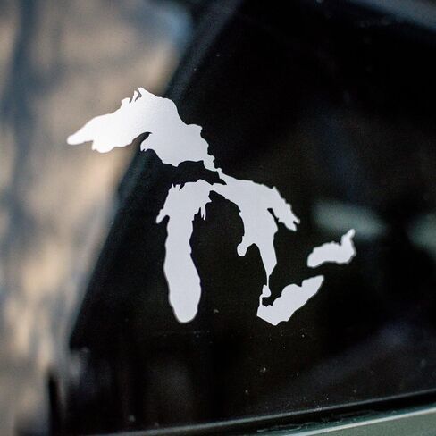 ملصق سيارة Great Lakes Michigan ملصق سيارة فاخر من الفينيل المقاوم للطقس شديد التحمل للمصدات والنوافذ وأجهزة الكمبيوتر المحمولة وزجاجات المياه أو المبردات (أبيض، عرض 4.75 بوصة) in Kuwait