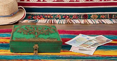 أفكار هدايا عيد ميلاد رائعة، صندوق مجوهرات خشبي مزخرف مصنوع يدويًا، نحت شجرة الحياة وقفل ومفتاح، منظم مجوهرات، صندوق تذكار، صندوق كنز، حامل حلية، صندوق تخزين، صندوق قفل، 8 × 5 بوصات in Kuwait