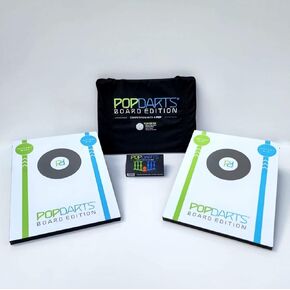 مجموعة إصدار لوحة Popdarts - لعبتان رائعتان في لعبة واحدة - تتضمن لوحتين من الألومنيوم مناسبة لجميع الأحوال الجوية، ومجموعة أصلية، وحقيبة سفر ممتازة، وحافظة نقاط مدمجة. in Kuwait