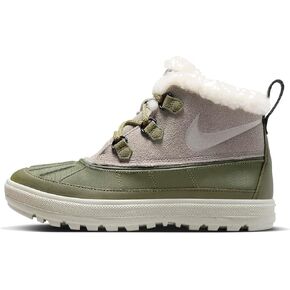 Nike Womens Woodside 2 Chukka Light Taupe/Light Bone/Medium Olive/Black 7.5 B - Medium